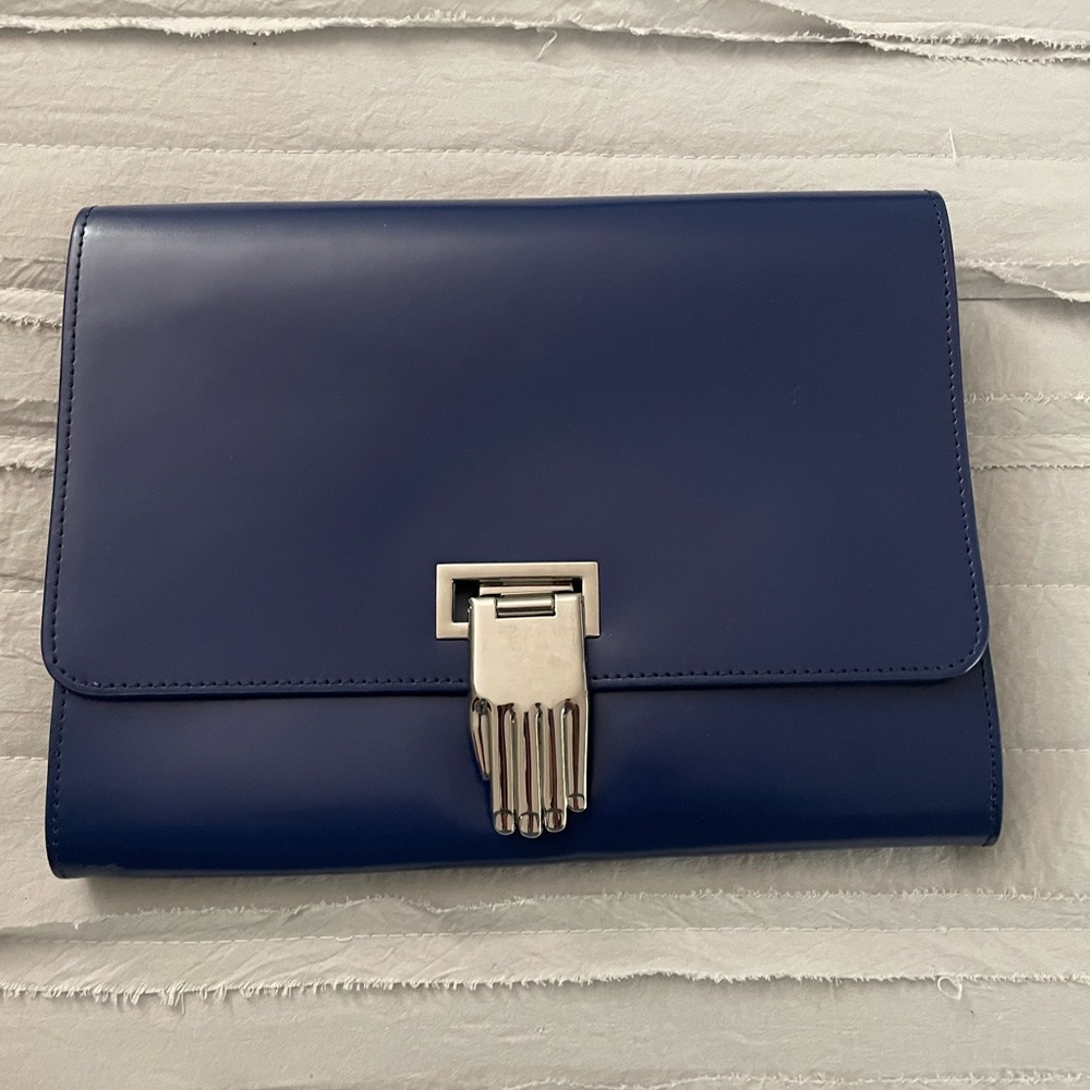 Open Ceremony-Blue hand clutch